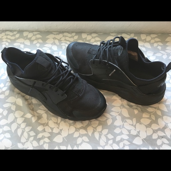 air huaraches - Picture 1 of 4